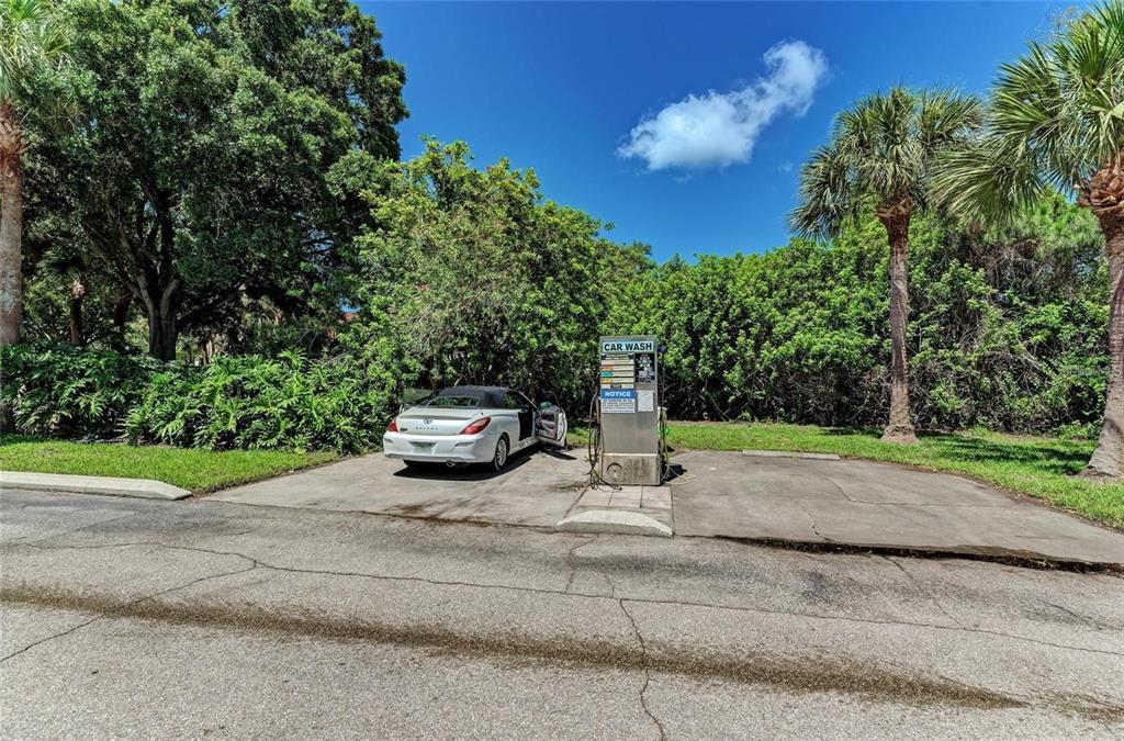 4040 CROCKERS LAKE BOULEVARD U