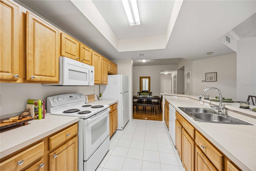 5721 BENTGRASS DRIVE UNIT 20-1