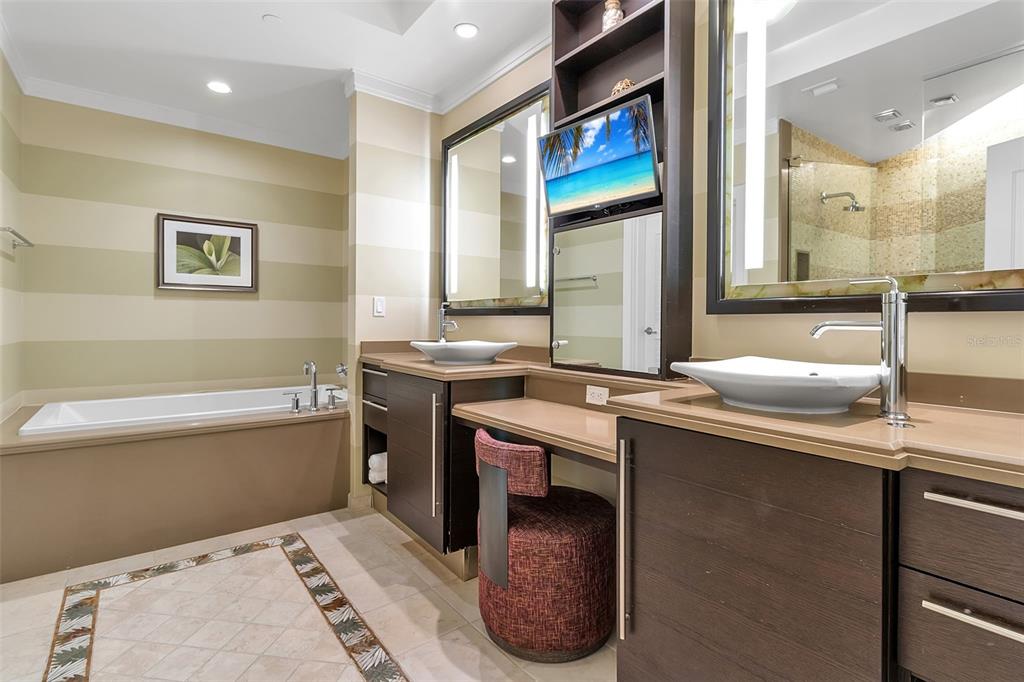 915 SEASIDE DRIVE UNIT 410, We