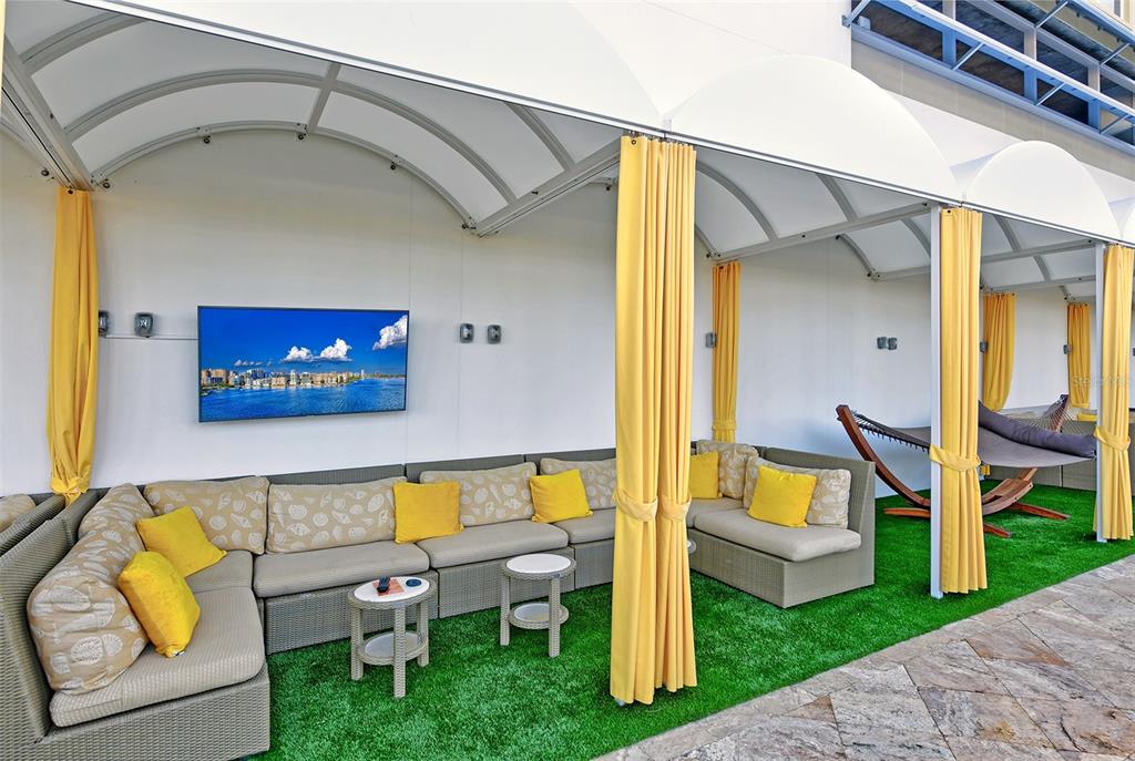 915 SEASIDE DRIVE UNIT 410, We