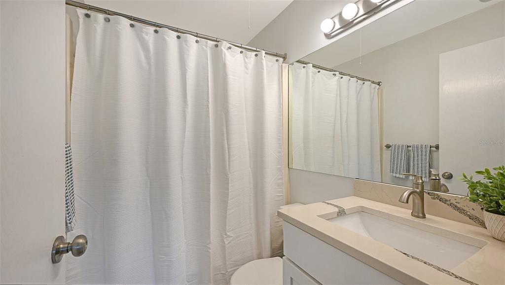 3201 BENEVA ROAD UNIT 204