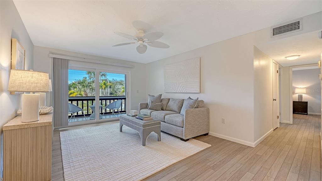 3201 BENEVA ROAD UNIT 204