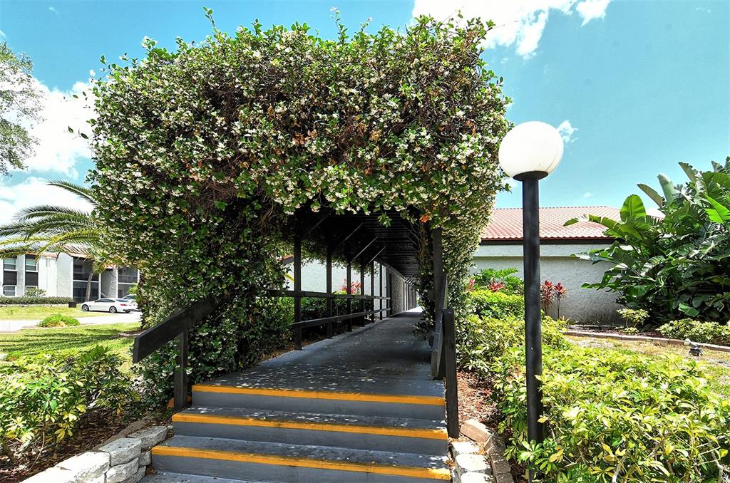3201 BENEVA ROAD UNIT 204