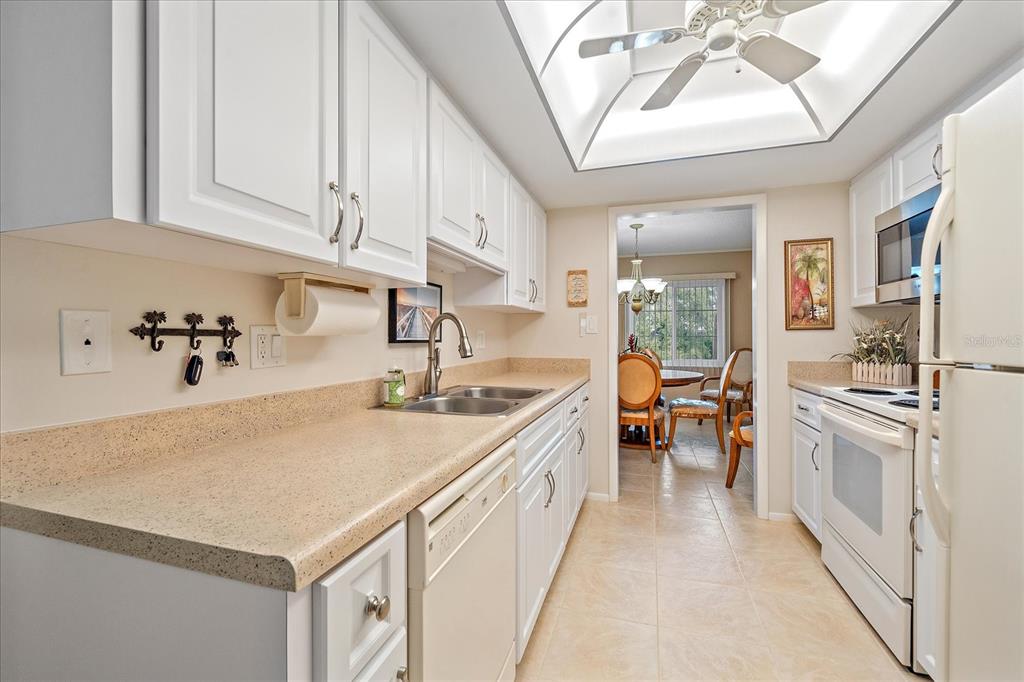 3135 GLEN ELYN BOULEVARD UNIT 