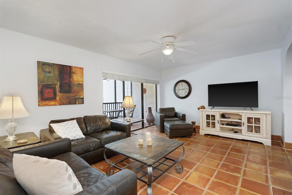 6157 MIDNIGHT PASS ROAD UNIT E