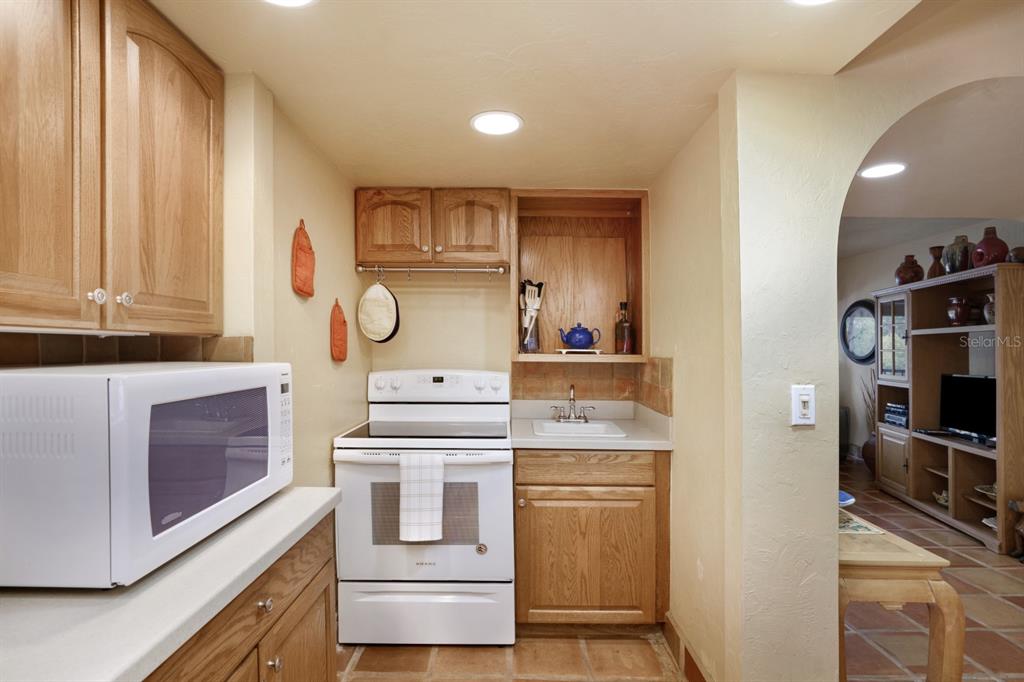 6157 MIDNIGHT PASS ROAD UNIT E