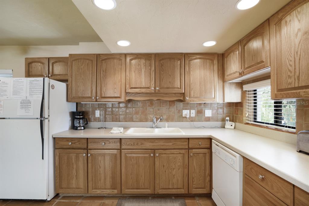 6157 MIDNIGHT PASS ROAD UNIT E