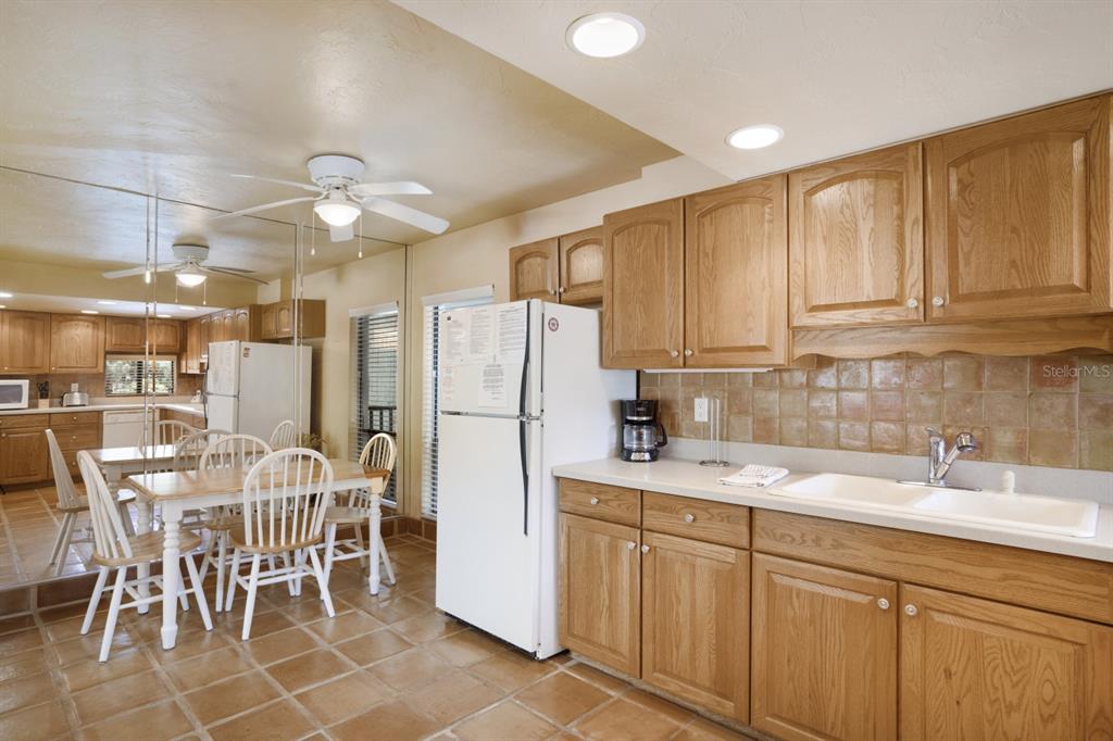 6157 MIDNIGHT PASS ROAD UNIT E