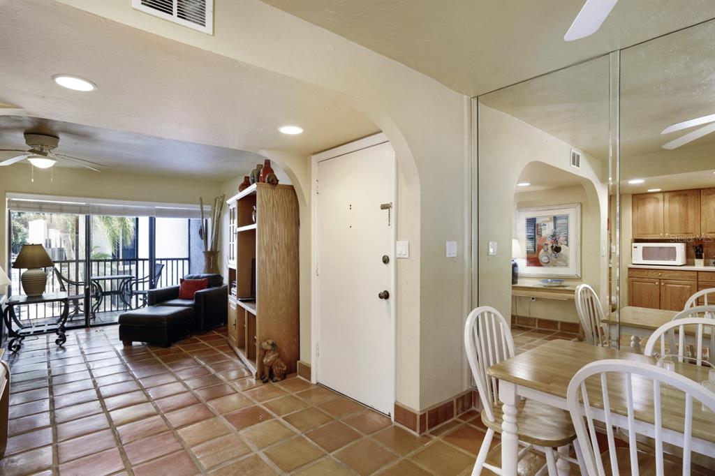 6157 MIDNIGHT PASS ROAD UNIT E