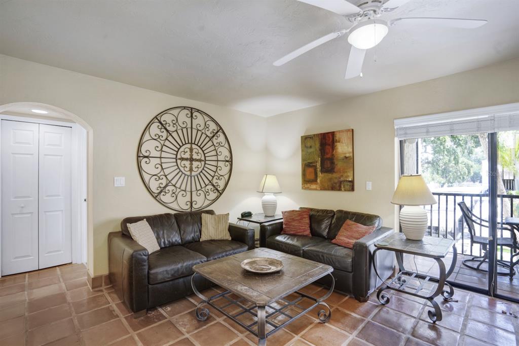 6157 MIDNIGHT PASS ROAD UNIT E