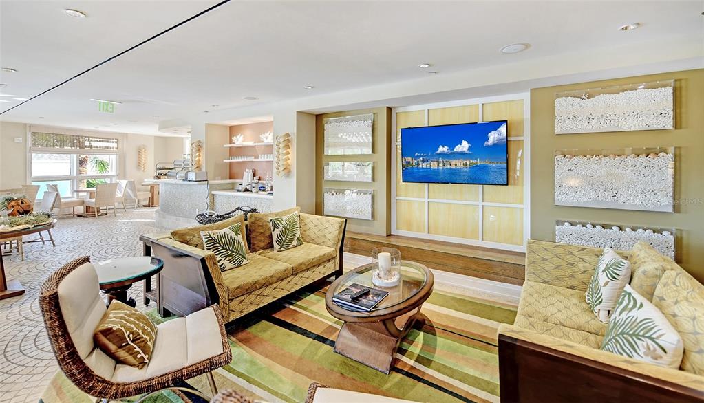915 SEASIDE DRIVE UNIT 504, We
