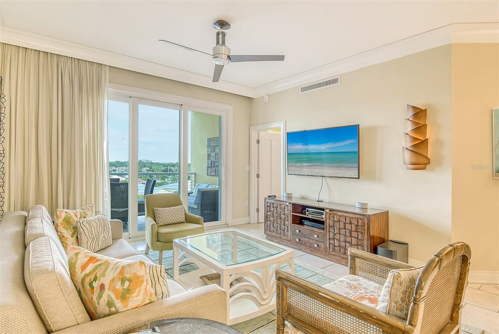 915 SEASIDE DRIVE UNIT 504, We