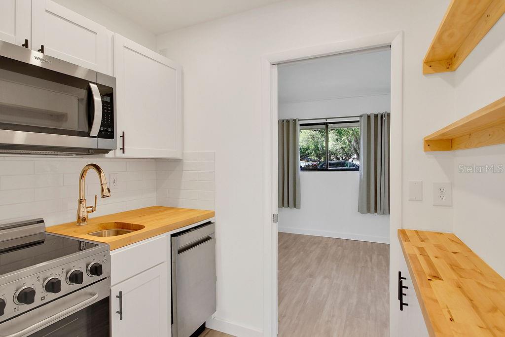 3507 LONGMEADOW UNIT 4