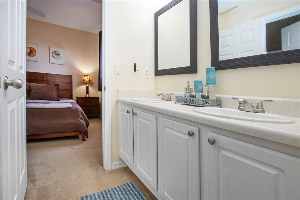 5711 BENTGRASS DRIVE UNIT 19-2