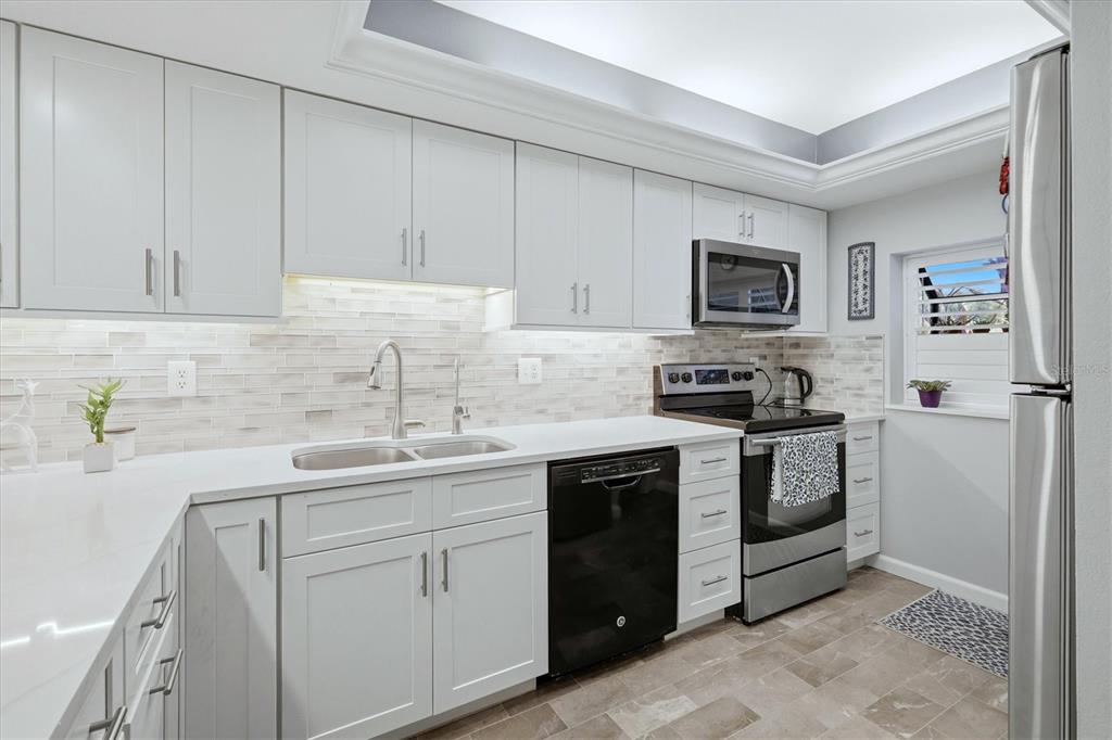 3361 CROSS CREEK DRIVE UNIT 33