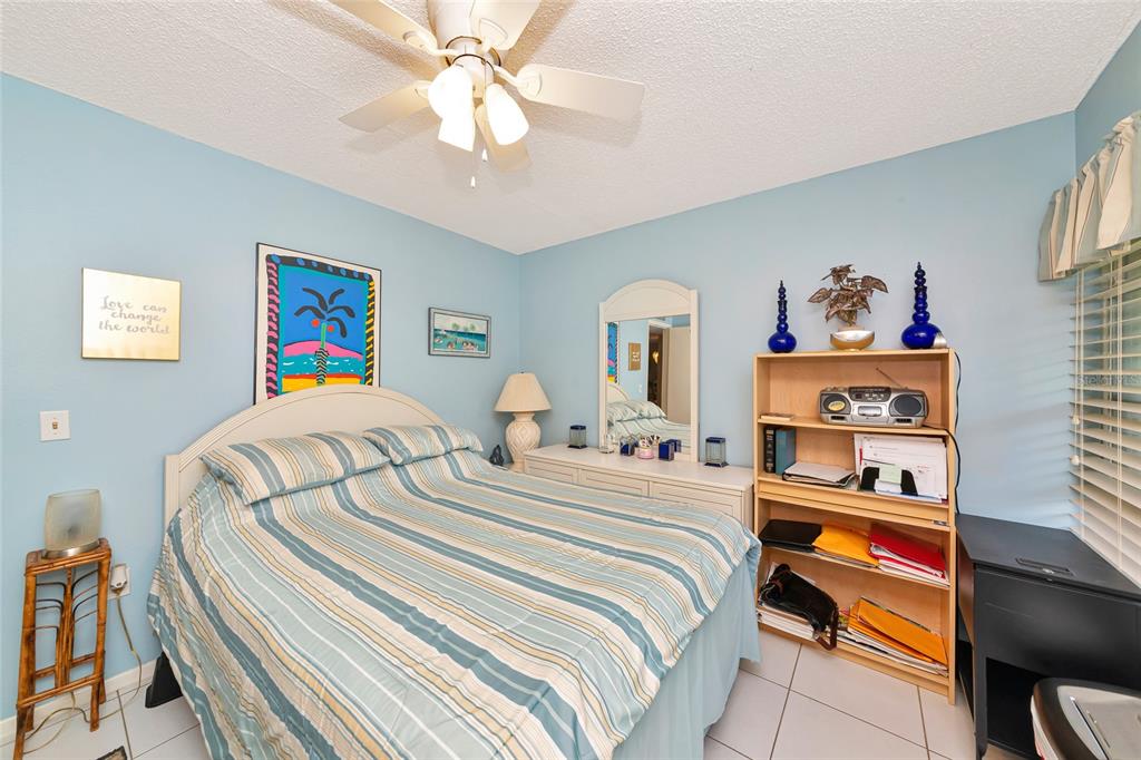 2657 WOODGATE LANE UNIT E4