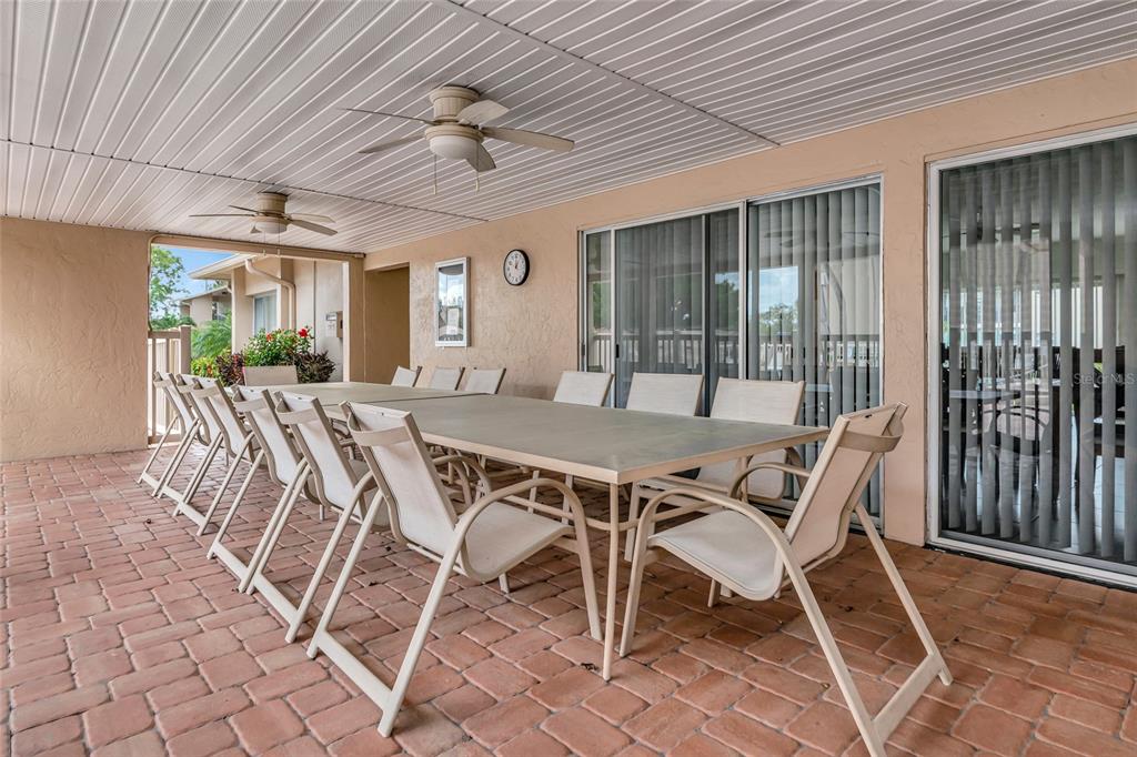 2657 WOODGATE LANE UNIT E4