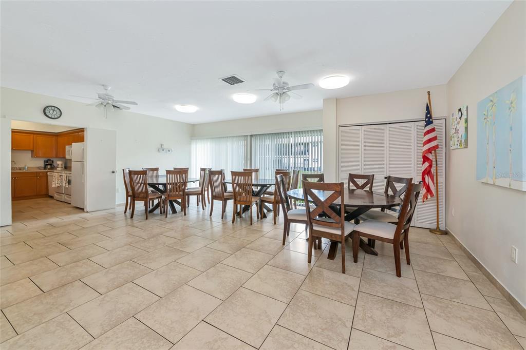 2657 WOODGATE LANE UNIT E4
