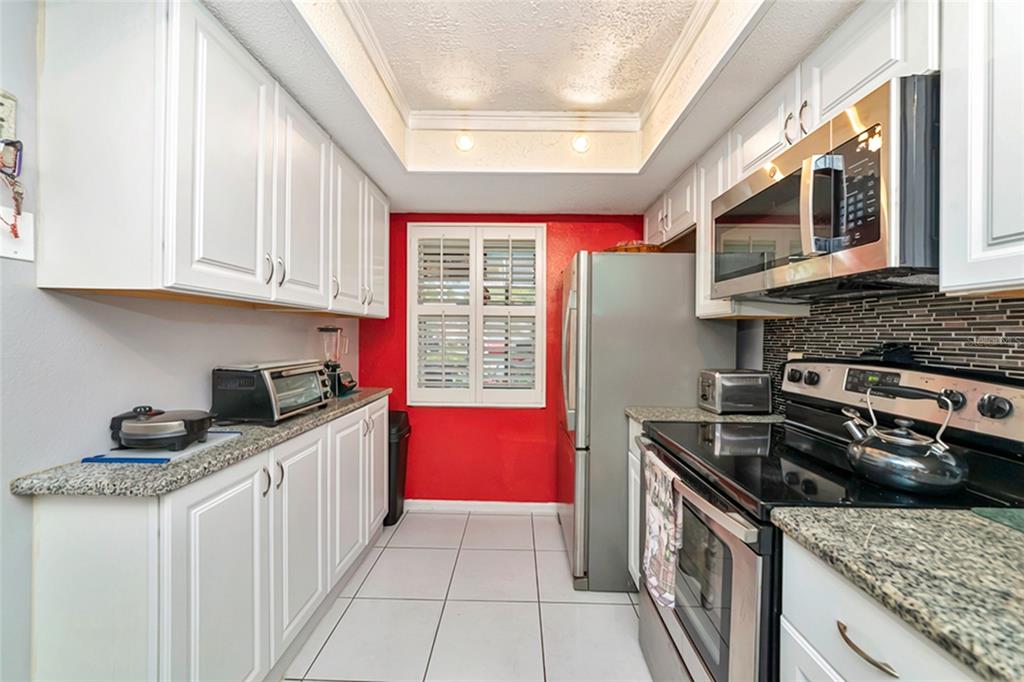 2657 WOODGATE LANE UNIT E4