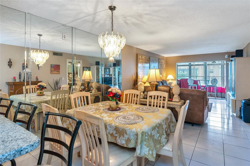 2657 WOODGATE LANE UNIT E4