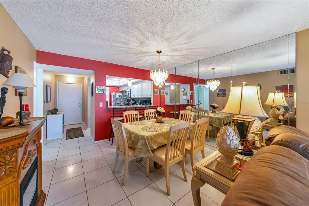 2657 WOODGATE LANE UNIT E4