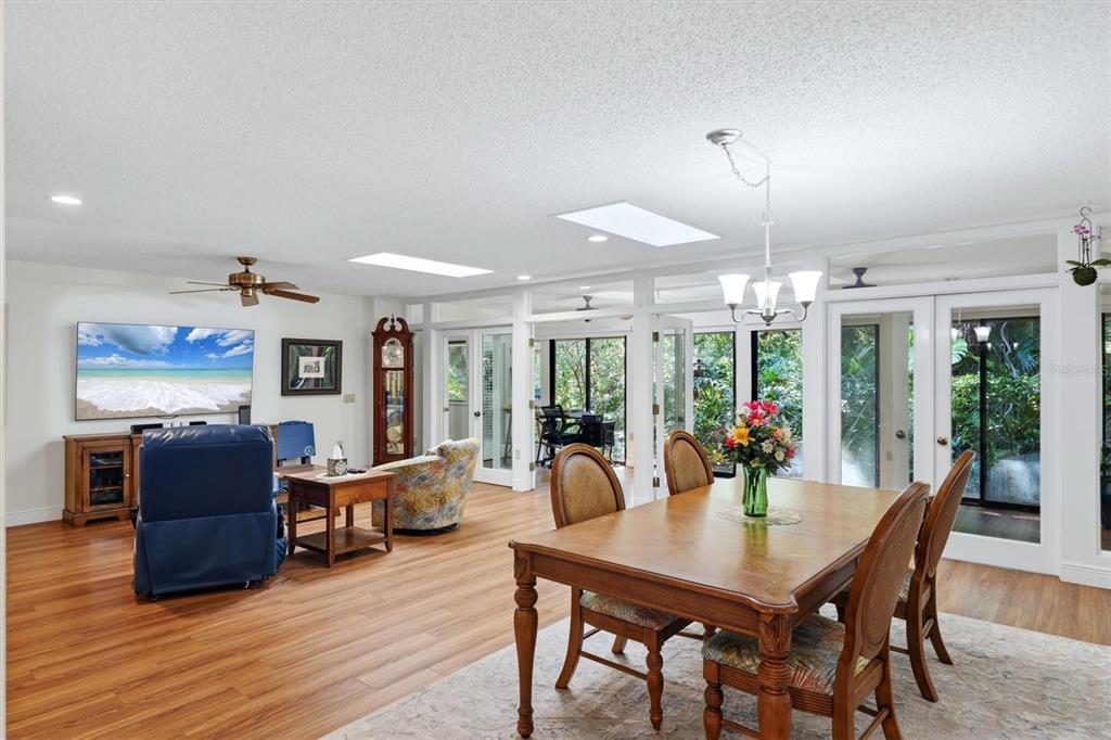 3351 THORNWOOD ROAD UNIT 3351
