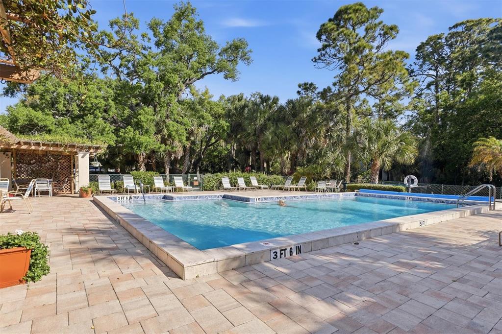 3351 THORNWOOD ROAD UNIT 3351
