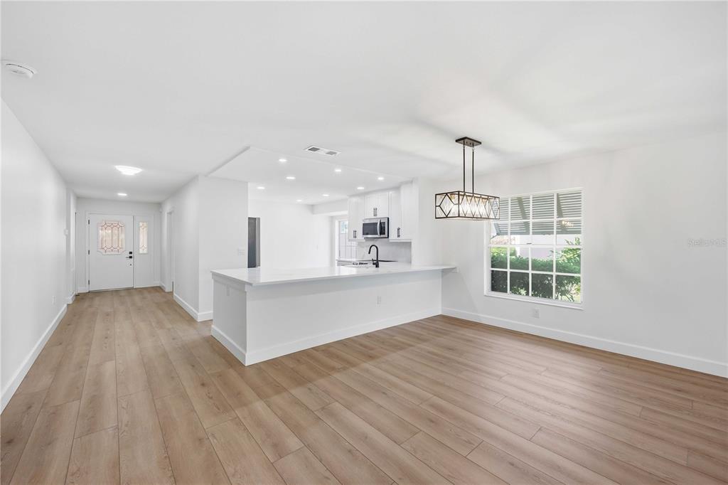 5526 CHANTECLAIRE UNIT 31