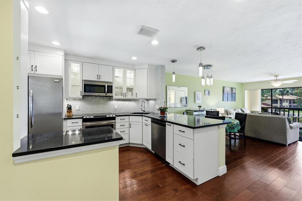 5186 LAKE VILLAGE DRIVE UNIT 9