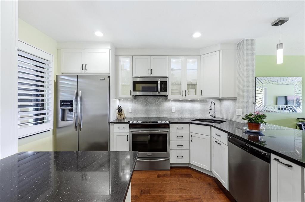 5186 LAKE VILLAGE DRIVE UNIT 9