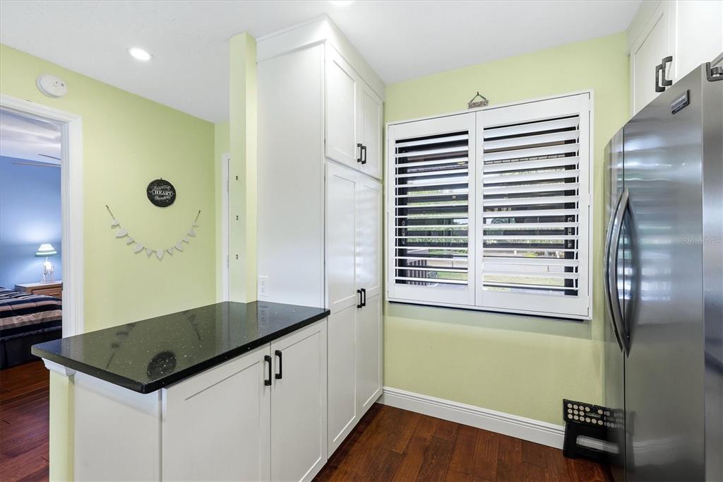 5186 LAKE VILLAGE DRIVE UNIT 9
