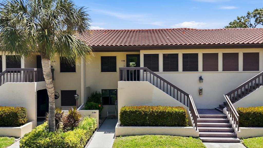 5186 LAKE VILLAGE DRIVE UNIT 9
