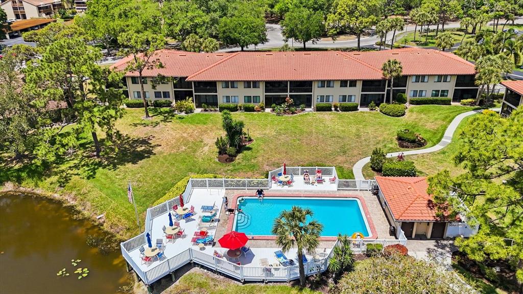 5186 LAKE VILLAGE DRIVE UNIT 9