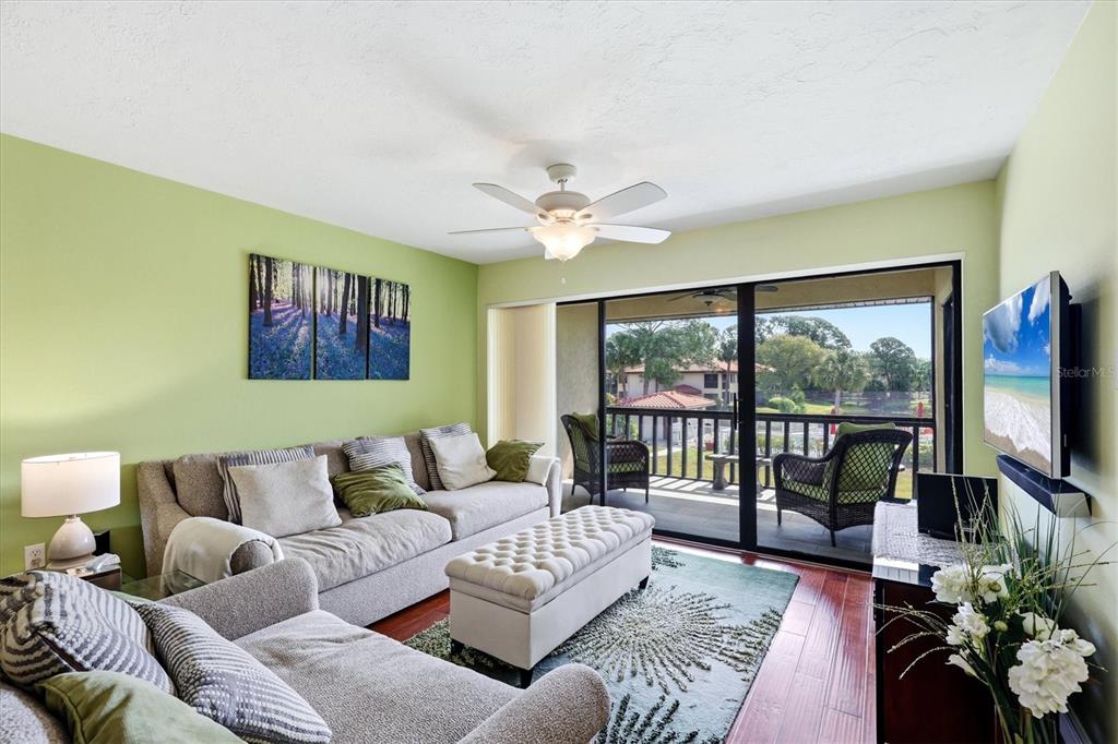 5186 LAKE VILLAGE DRIVE UNIT 9