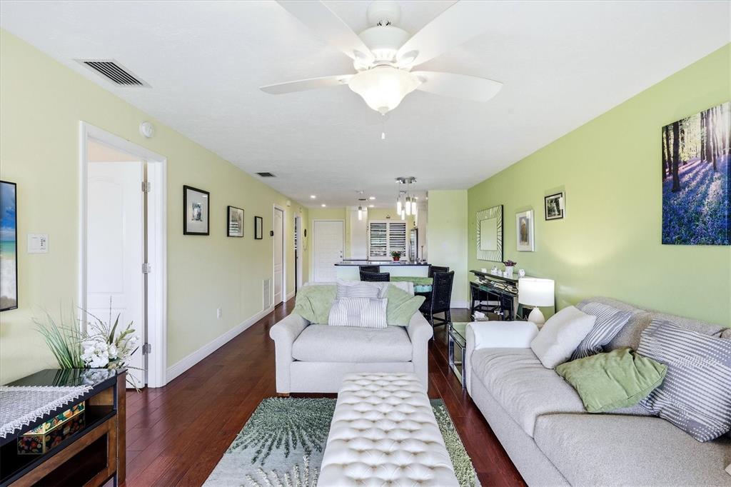 5186 LAKE VILLAGE DRIVE UNIT 9