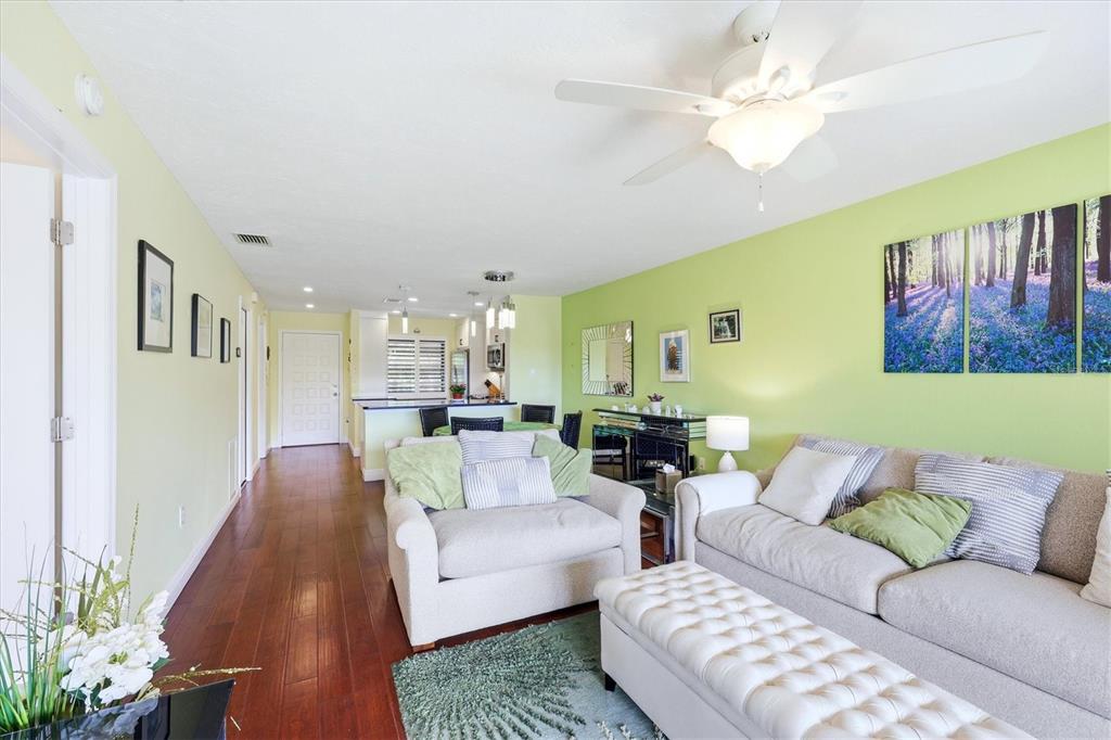 5186 LAKE VILLAGE DRIVE UNIT 9