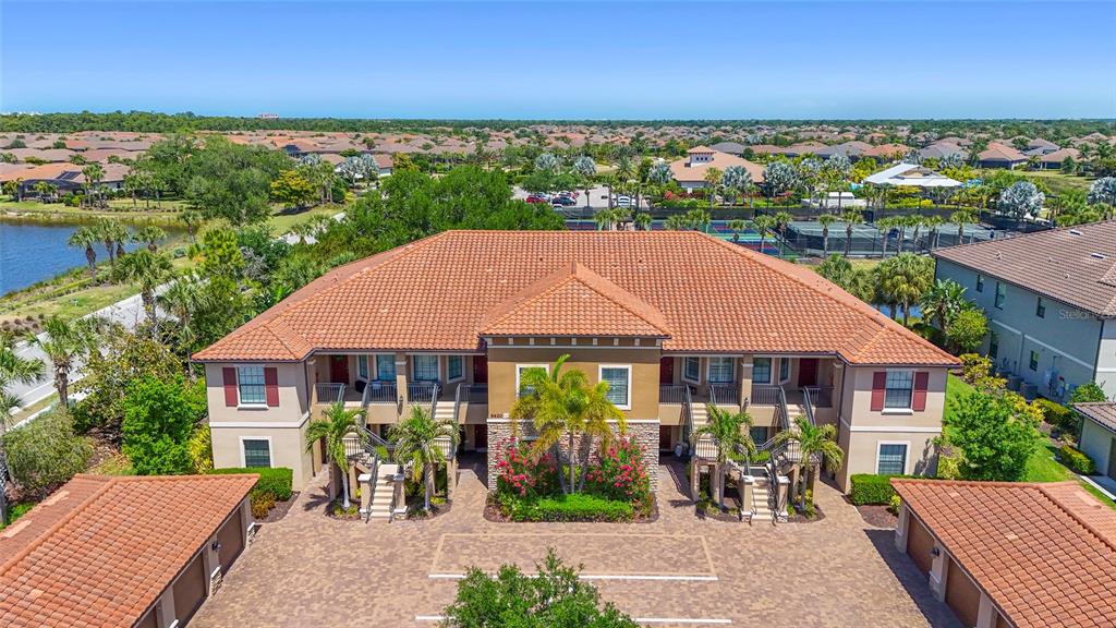 5420 CICERNONE STREET UNIT 203