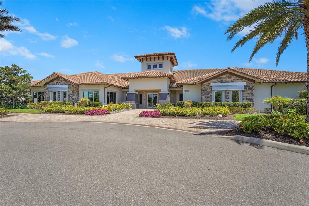 5420 CICERNONE STREET UNIT 203