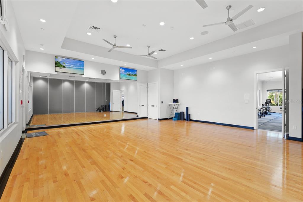 5420 CICERNONE STREET UNIT 203