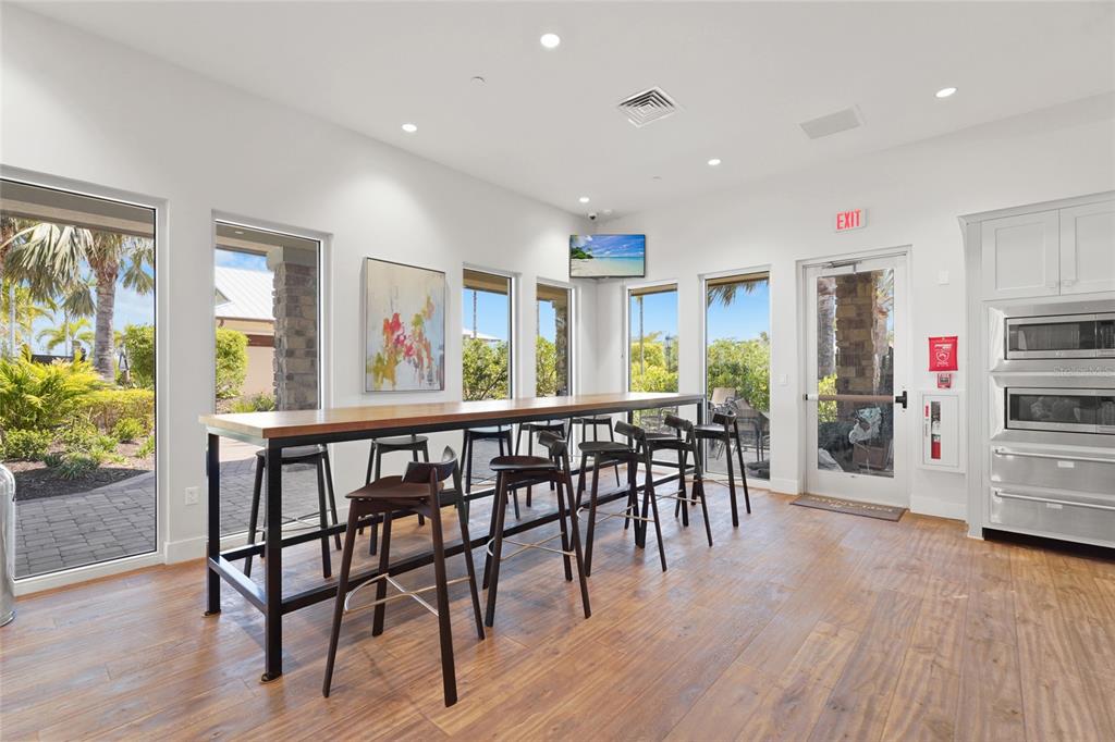 5420 CICERNONE STREET UNIT 203