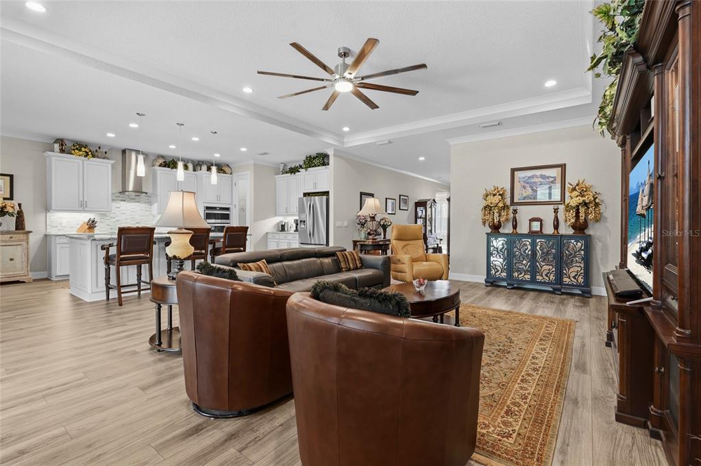 617 MISTIFLOWER CIRCLE