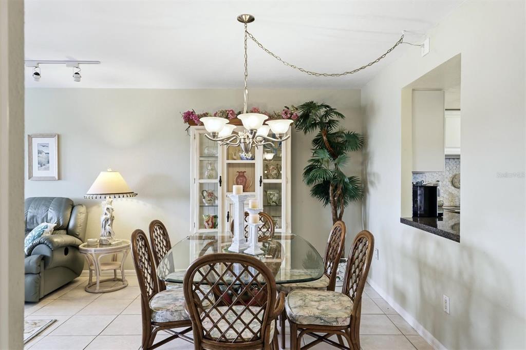 1215 S PORTOFINO DRIVE UNIT 40