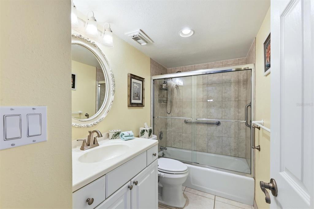 1215 S PORTOFINO DRIVE UNIT 40