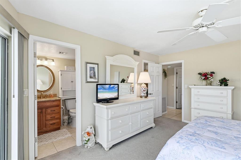 1215 S PORTOFINO DRIVE UNIT 40