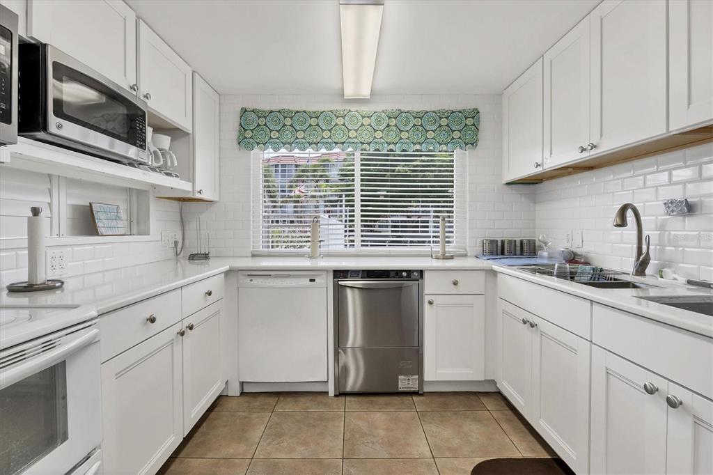 1215 S PORTOFINO DRIVE UNIT 40