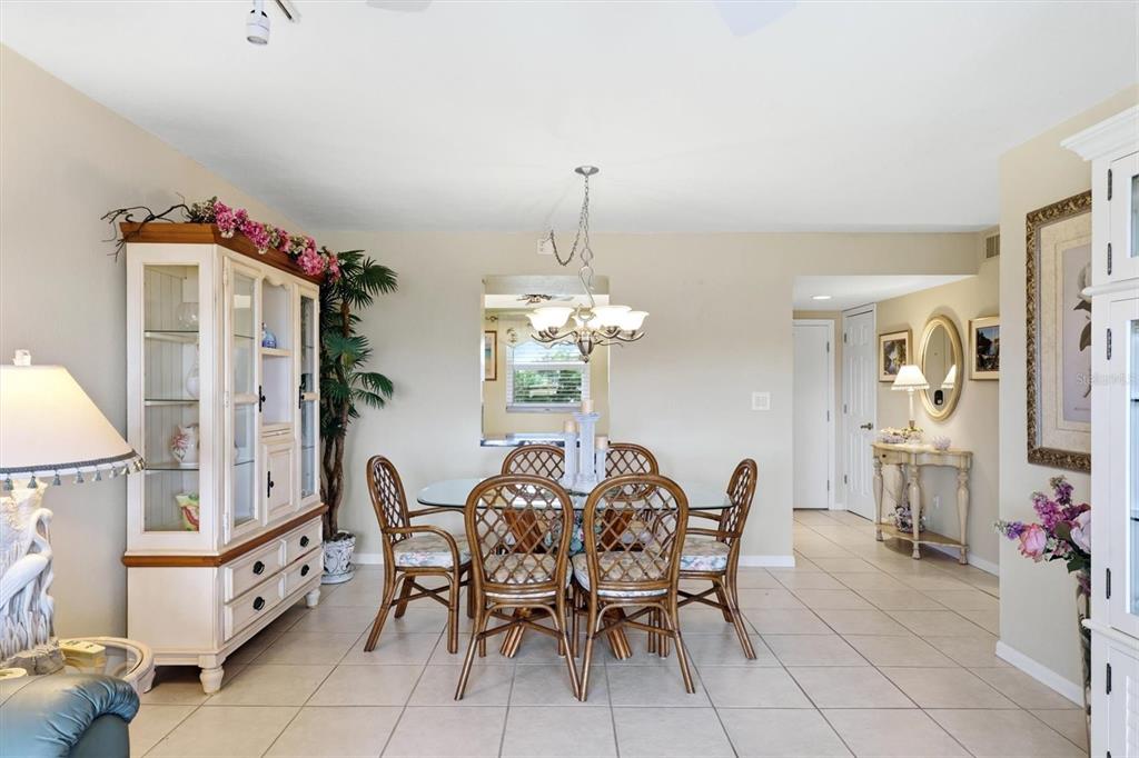 1215 S PORTOFINO DRIVE UNIT 40