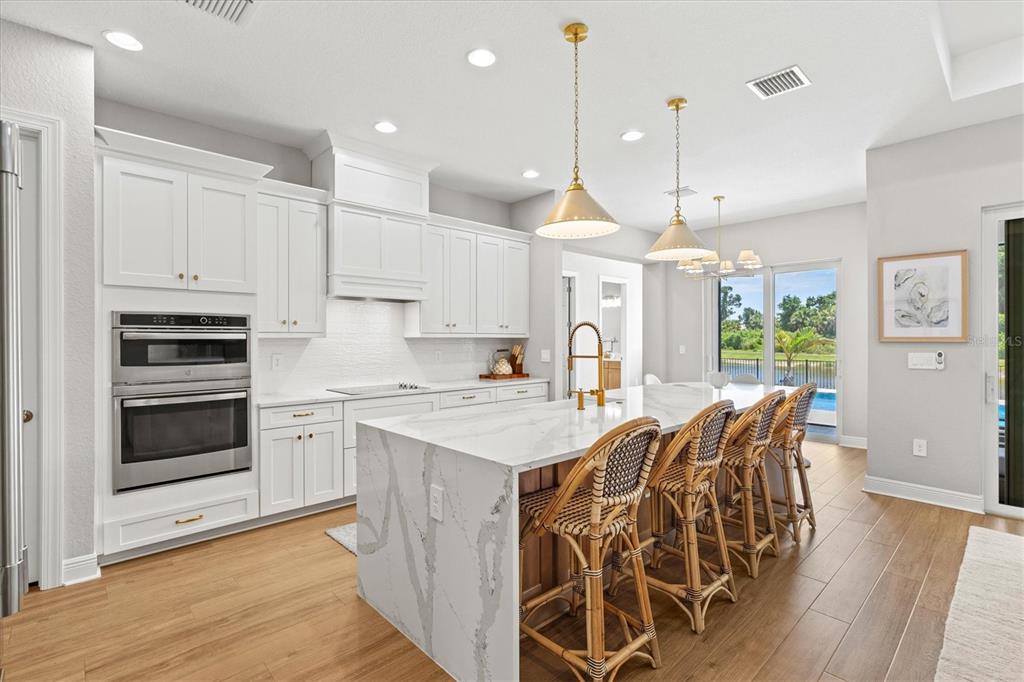 1154 KINGS WAY DRIVE