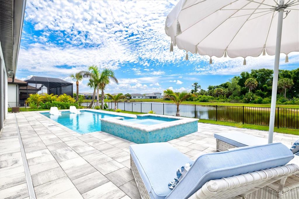 1154 KINGS WAY DRIVE