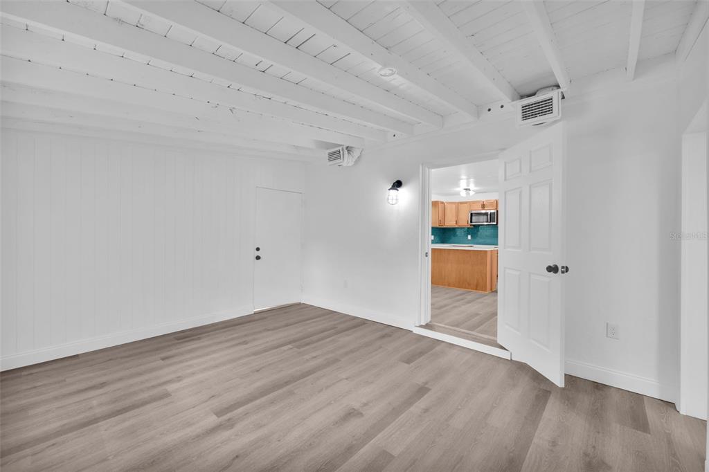 1110 BUSAC AVENUE gallery image #10