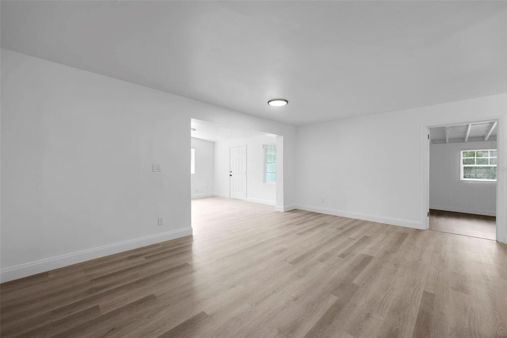 1110 BUSAC AVENUE gallery image #12